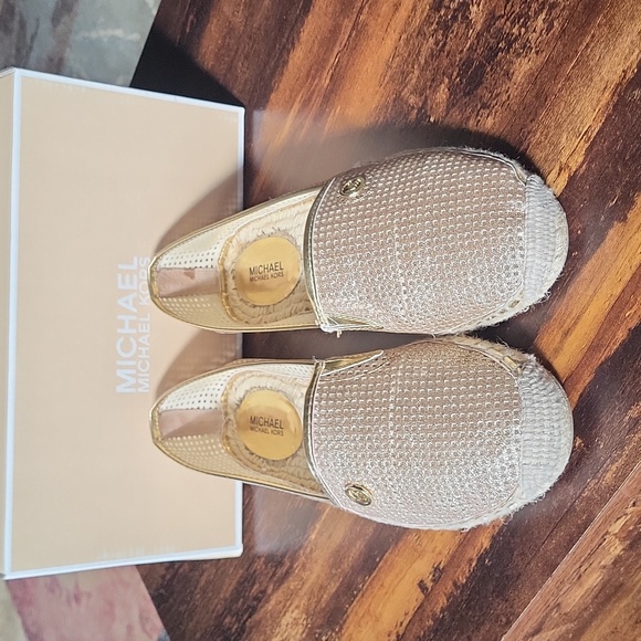 Michael Kors Kendrick Slip On - Picture 2 of 9